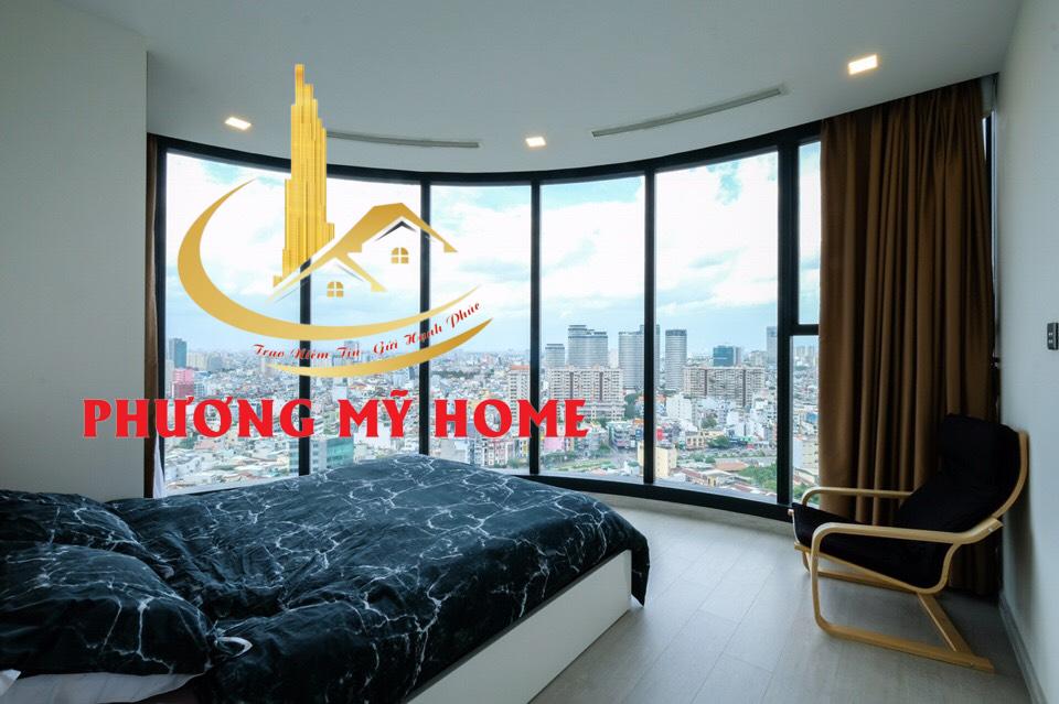 Cho thuê. Vinhome Golden River 2PN vòng cung vew landmart81