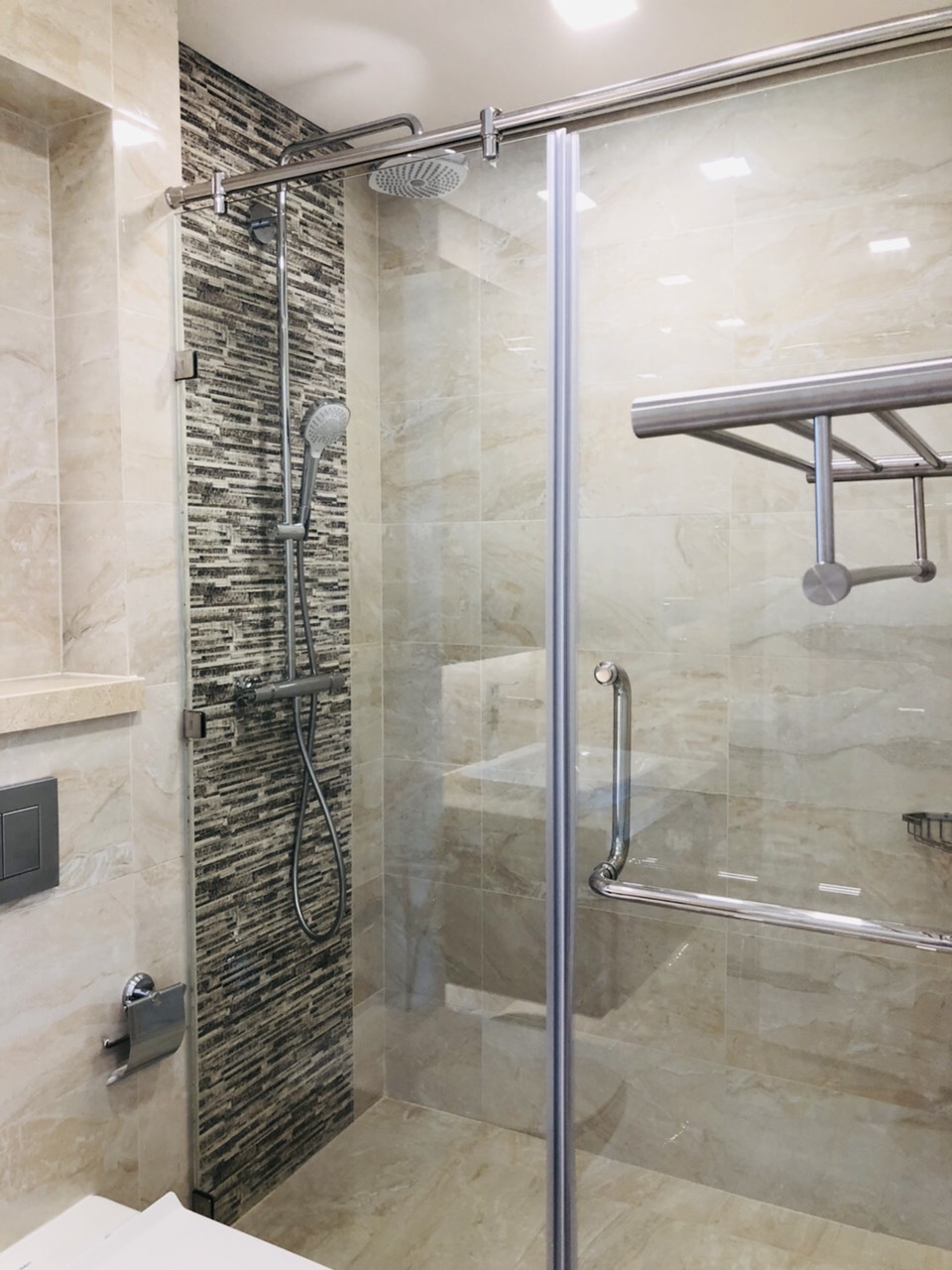 Cho thuê 4PN Vinhomes Bason giá 65 triệu