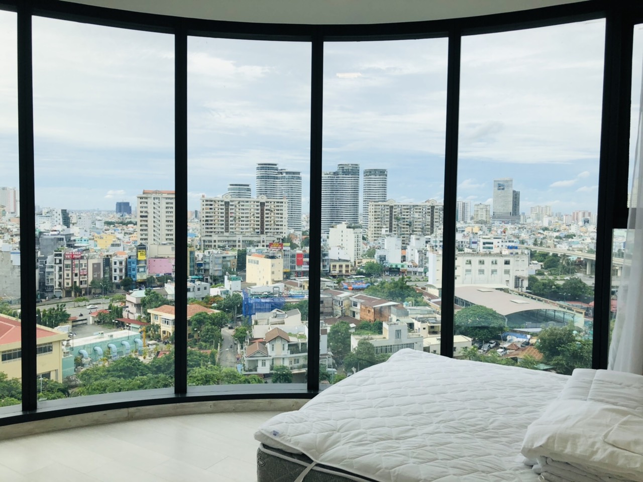 Cho thuê 4PN Vinhomes Bason giá 65 triệu