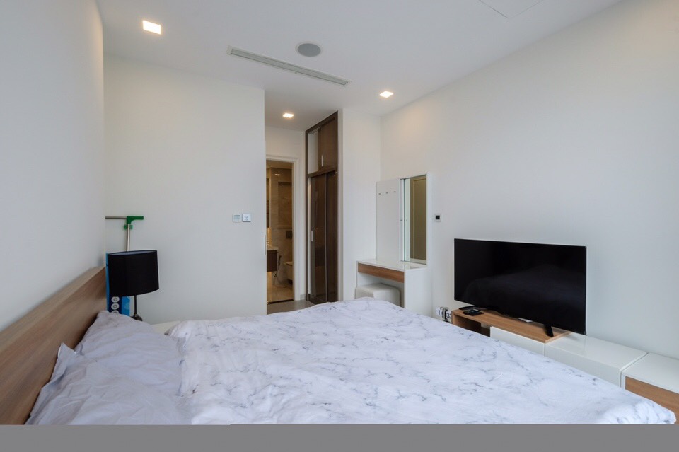 Cần cho thuê căn hộ 2PN Vòng Cung ,80m2 nội thất như hình 80m2 view thoáng !