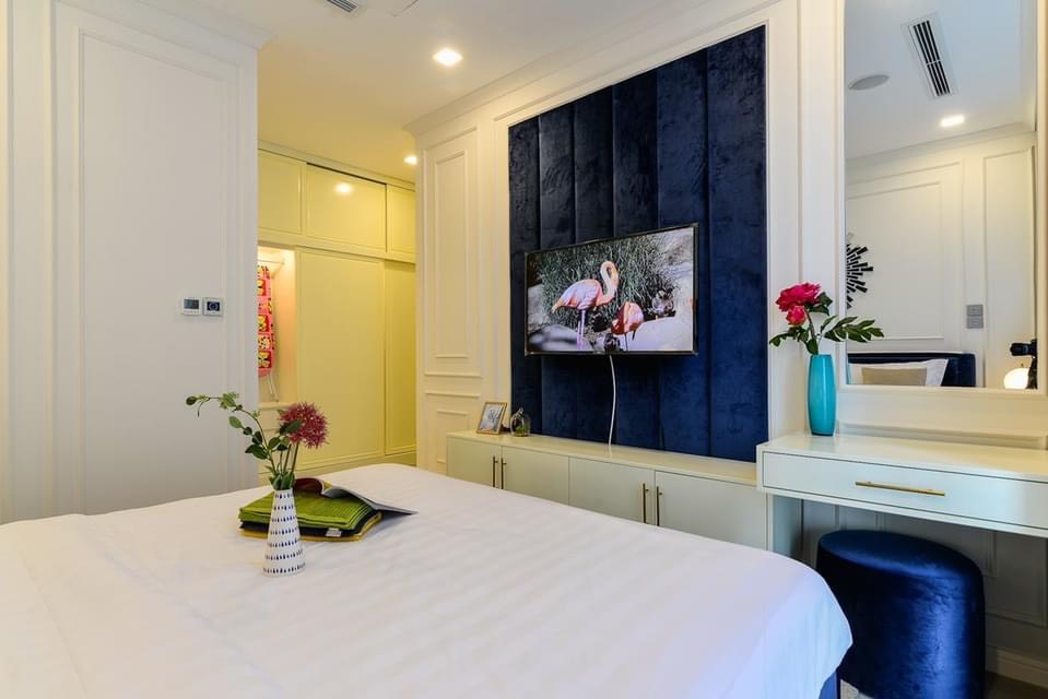 Bán nhanh căn hộ 2 phòng ngủ Vinhomes Golden River Bason giá tốt nhất thị trường. LH: 0906322053