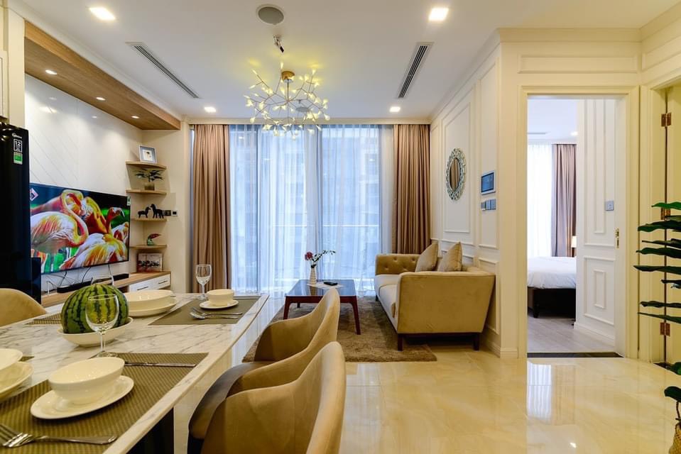 Bán nhanh căn hộ 2 phòng ngủ Vinhomes Golden River Bason giá tốt nhất thị trường. LH: 0906322053