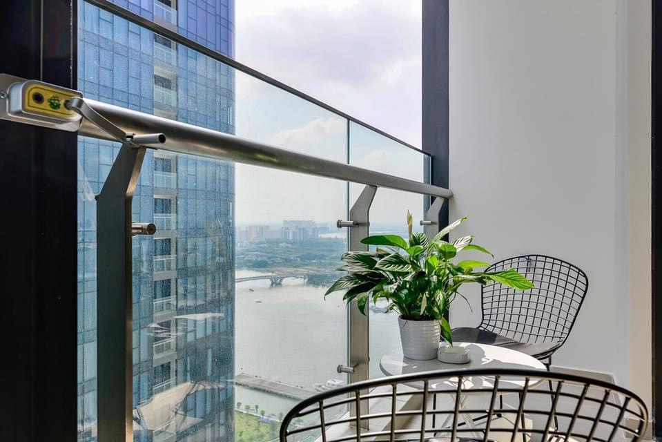 Bán nhanh căn hộ 2 phòng ngủ Vinhomes Golden River Bason giá tốt nhất thị trường. LH: 0906322053