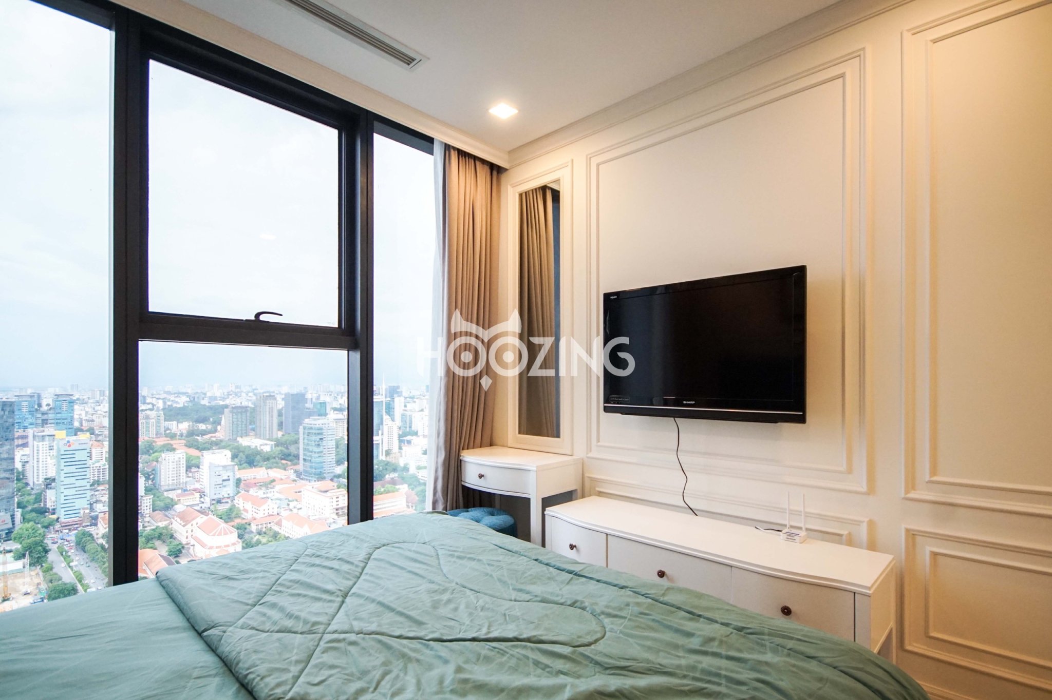 Cho thuê căn hộ 2PN 78m2 Vinhomes Golden River Ba Son Q1. view sông view Bitexco. Call 0906 322 053
