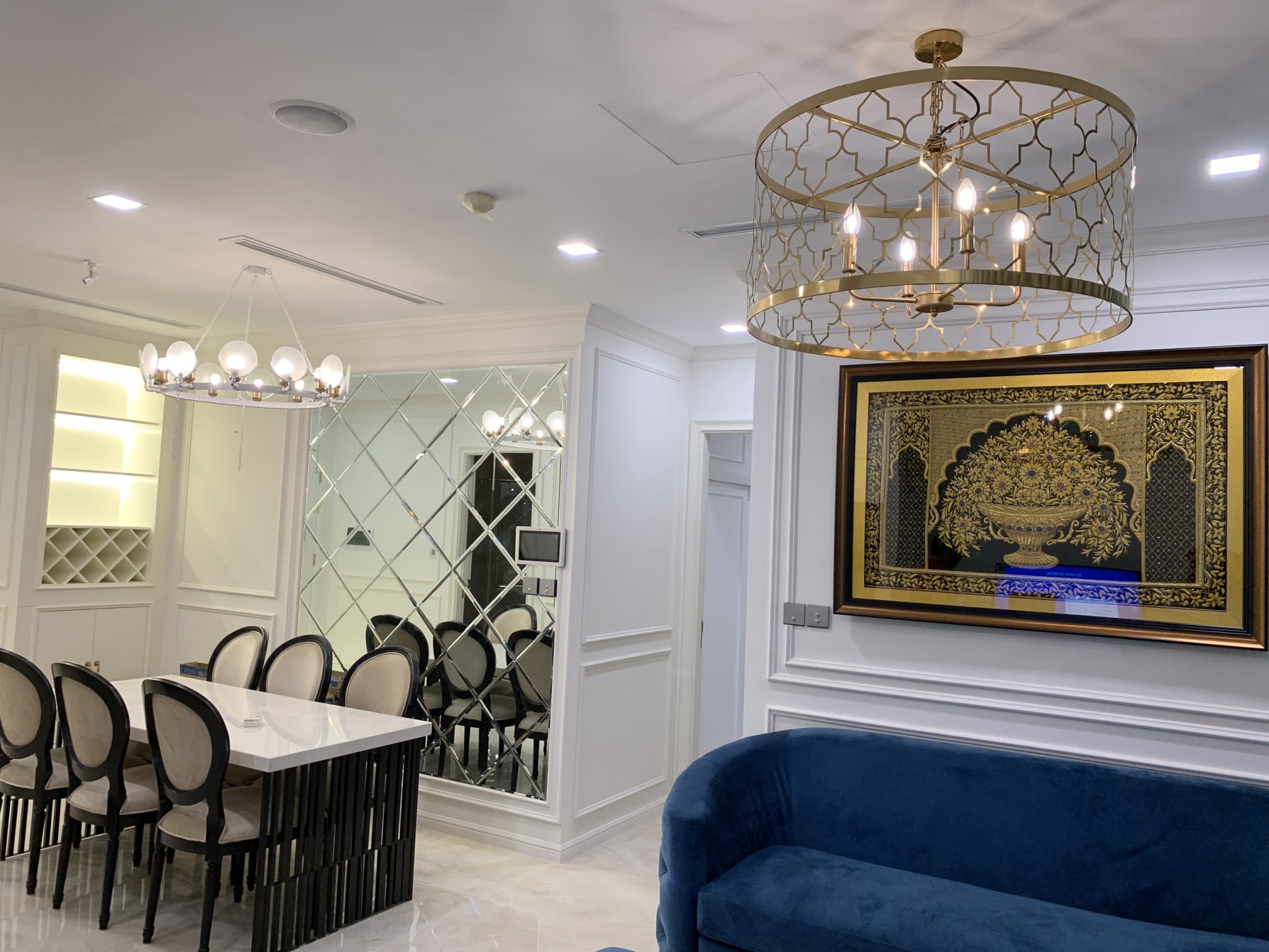 Cho thuê căn hộ 2PN 78m2 Vinhomes Golden River Ba Son Q1. view sông view Bitexco. Call 0906 322 053
