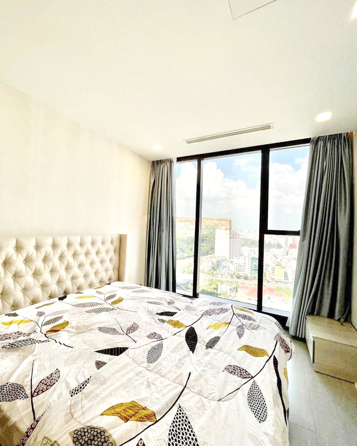 Cho thuê Vinhomes Golden River 3PN giá 35 triệu/tháng, 100m2, full nội thất, giá rẻ nhất thị trường