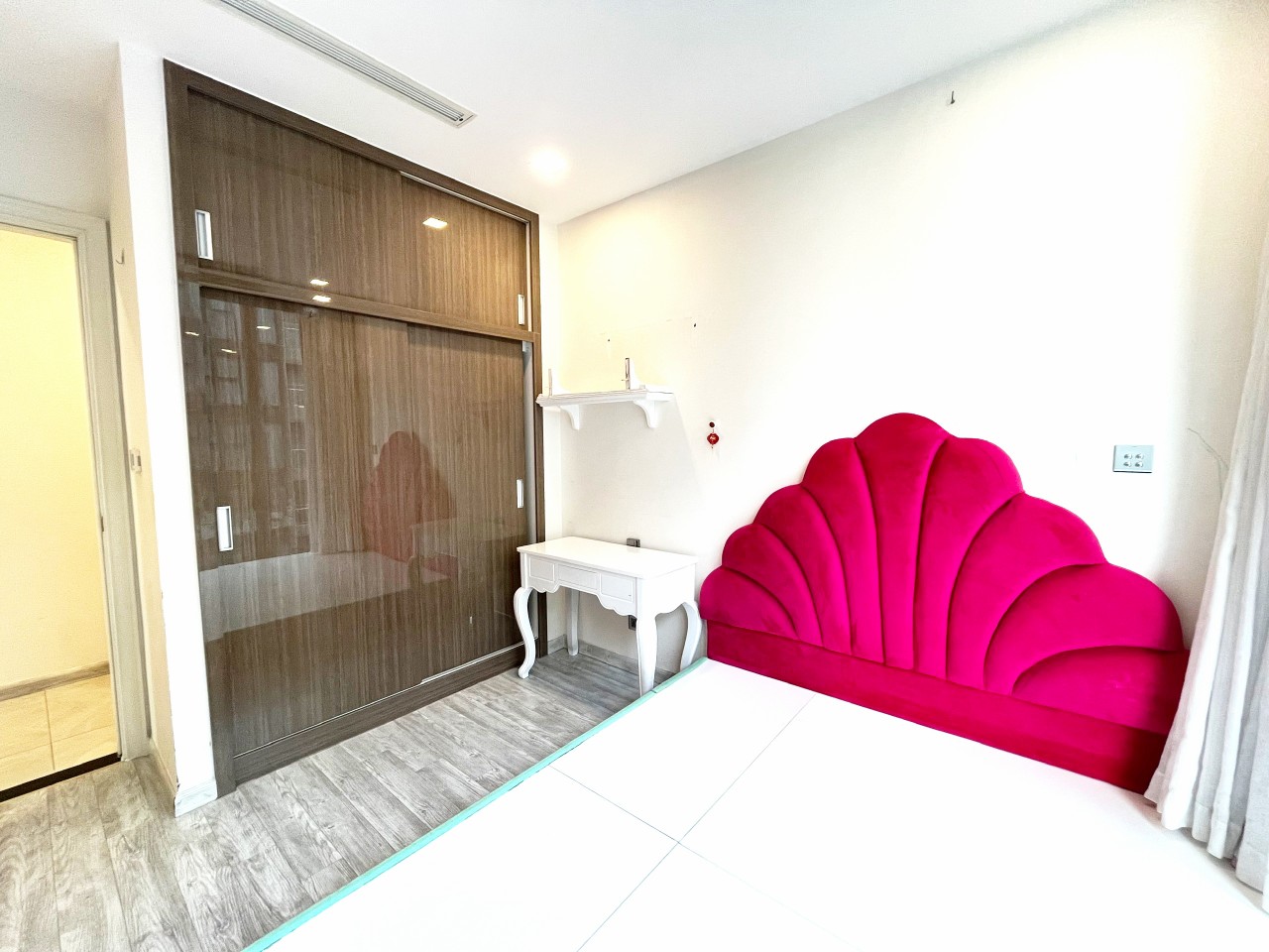 Cần cho thuê 4PN ,160m2 nội thất đẹp