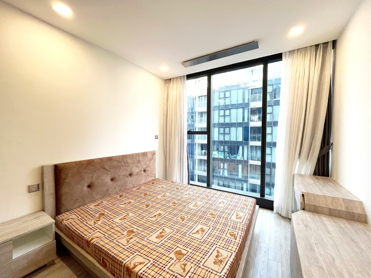 Cần cho thuê 4PN ,160m2 nội thất đẹp