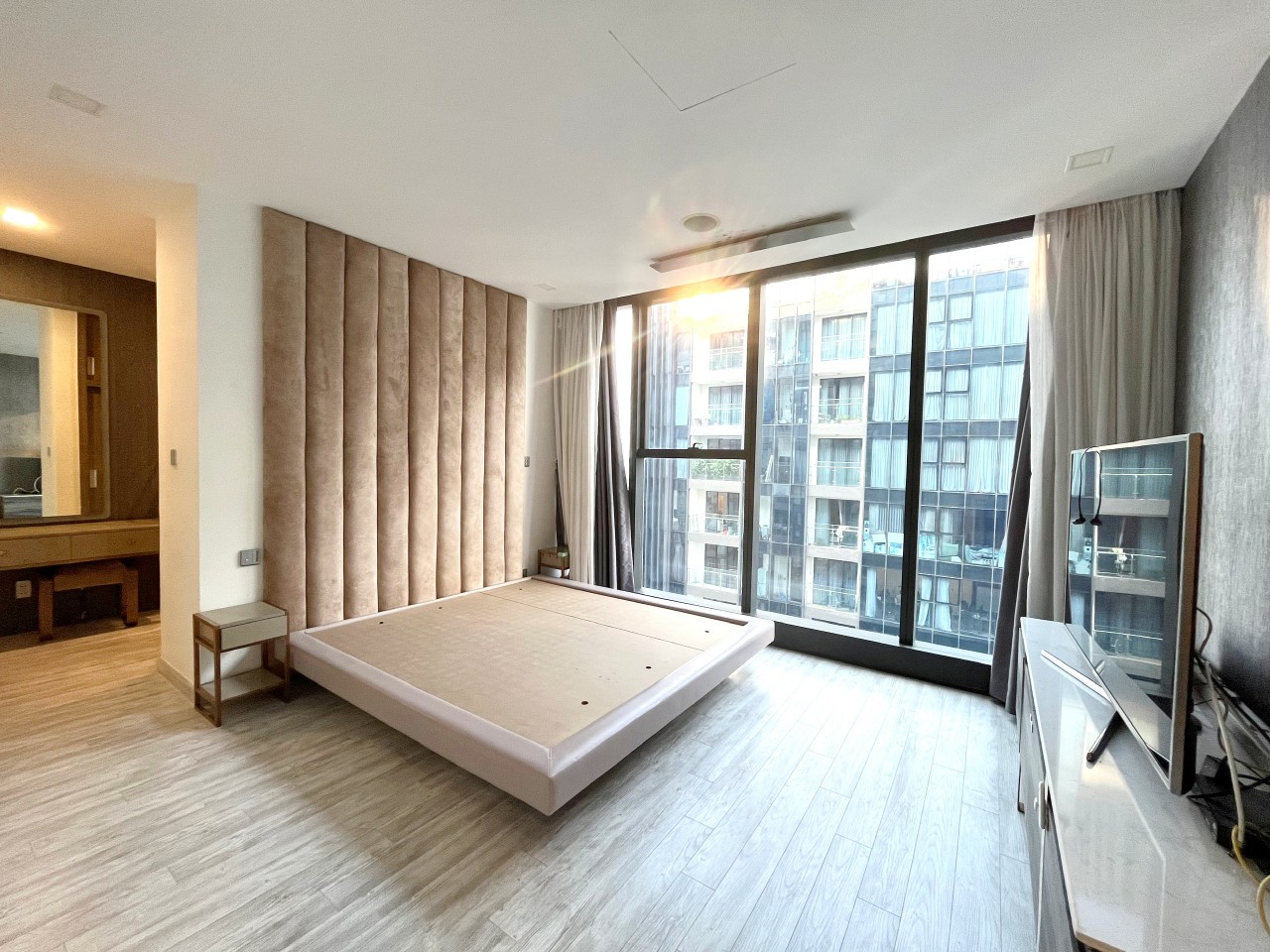 Cần cho thuê 4PN ,160m2 nội thất đẹp