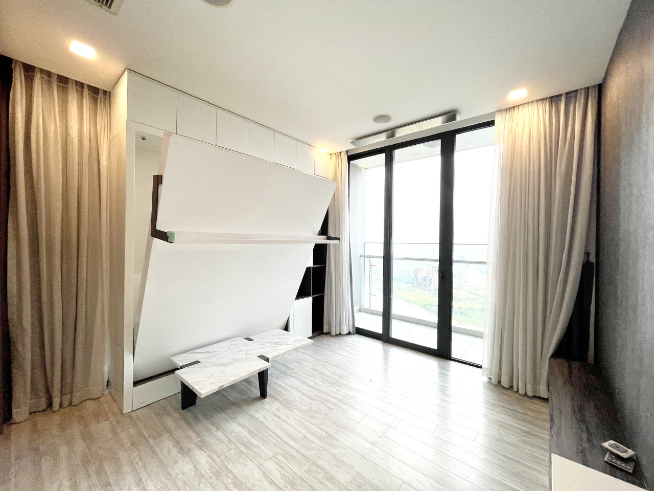 Cần cho thuê 4PN ,160m2 nội thất đẹp