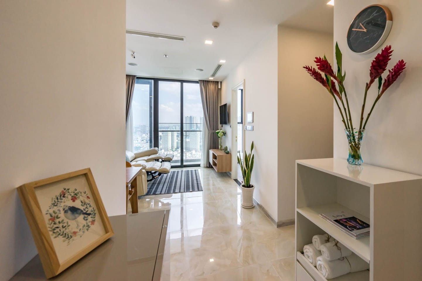 Bán căn hộ BaSon 2PN ,72m2 view thoáng , Landmark LH 0906 322 053