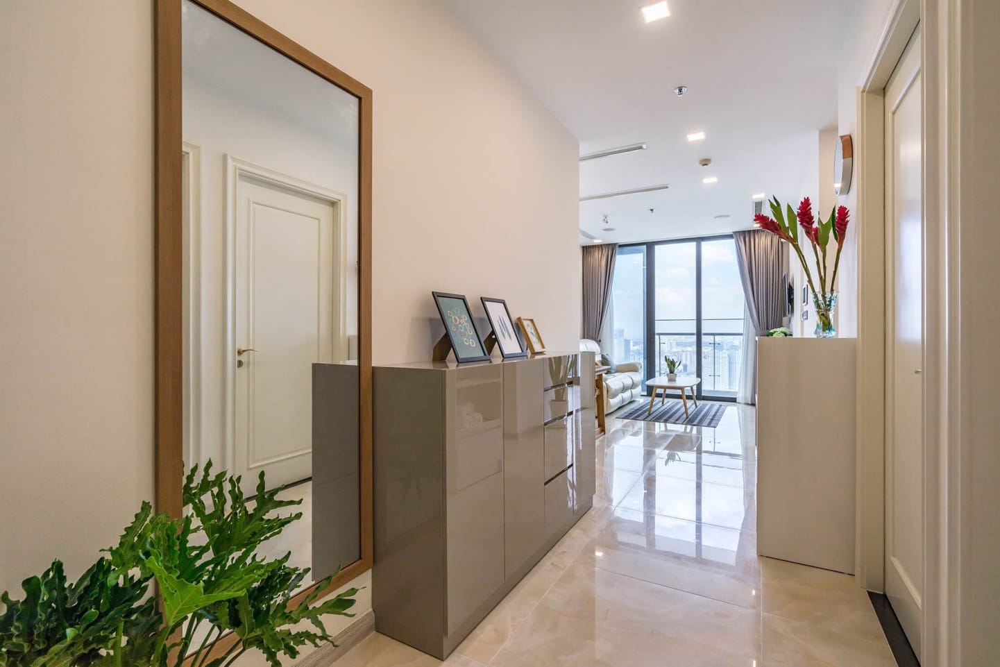 Bán căn hộ BaSon 2PN ,72m2 view thoáng , Landmark LH 0906 322 053