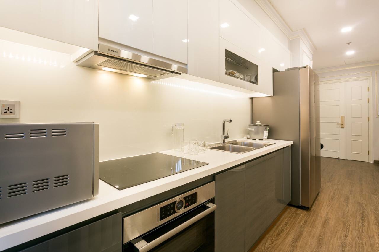 Cho thuê căn hộ 2PN Vinhomes Golden River view sông Bitexco Q1 nhà đẹp