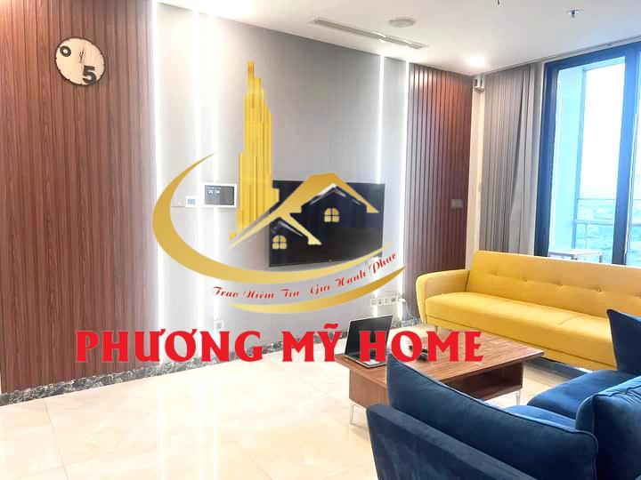 Đang trống sẵn cần cho thuê căn hộ 3PN Vinhomes Ba Son, nội thất cao cấp view sông.