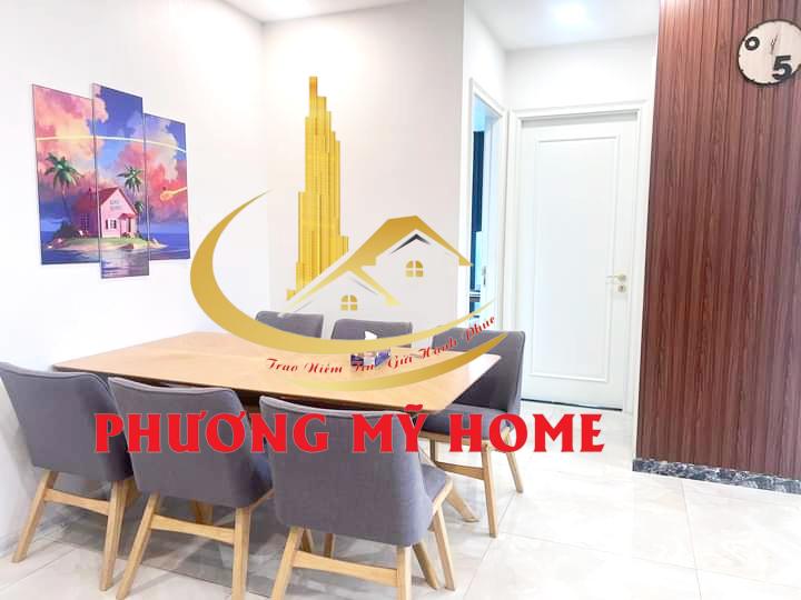Đang trống sẵn cần cho thuê căn hộ 3PN Vinhomes Ba Son, nội thất cao cấp view sông.