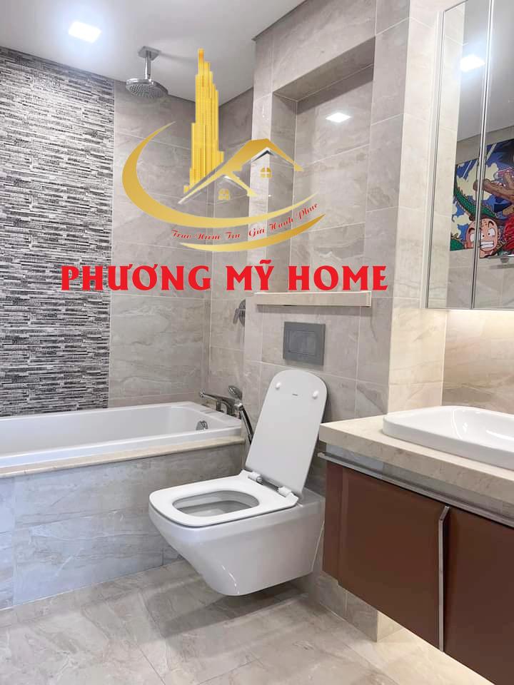 Đang trống sẵn cần cho thuê căn hộ 3PN Vinhomes Ba Son, nội thất cao cấp view sông.