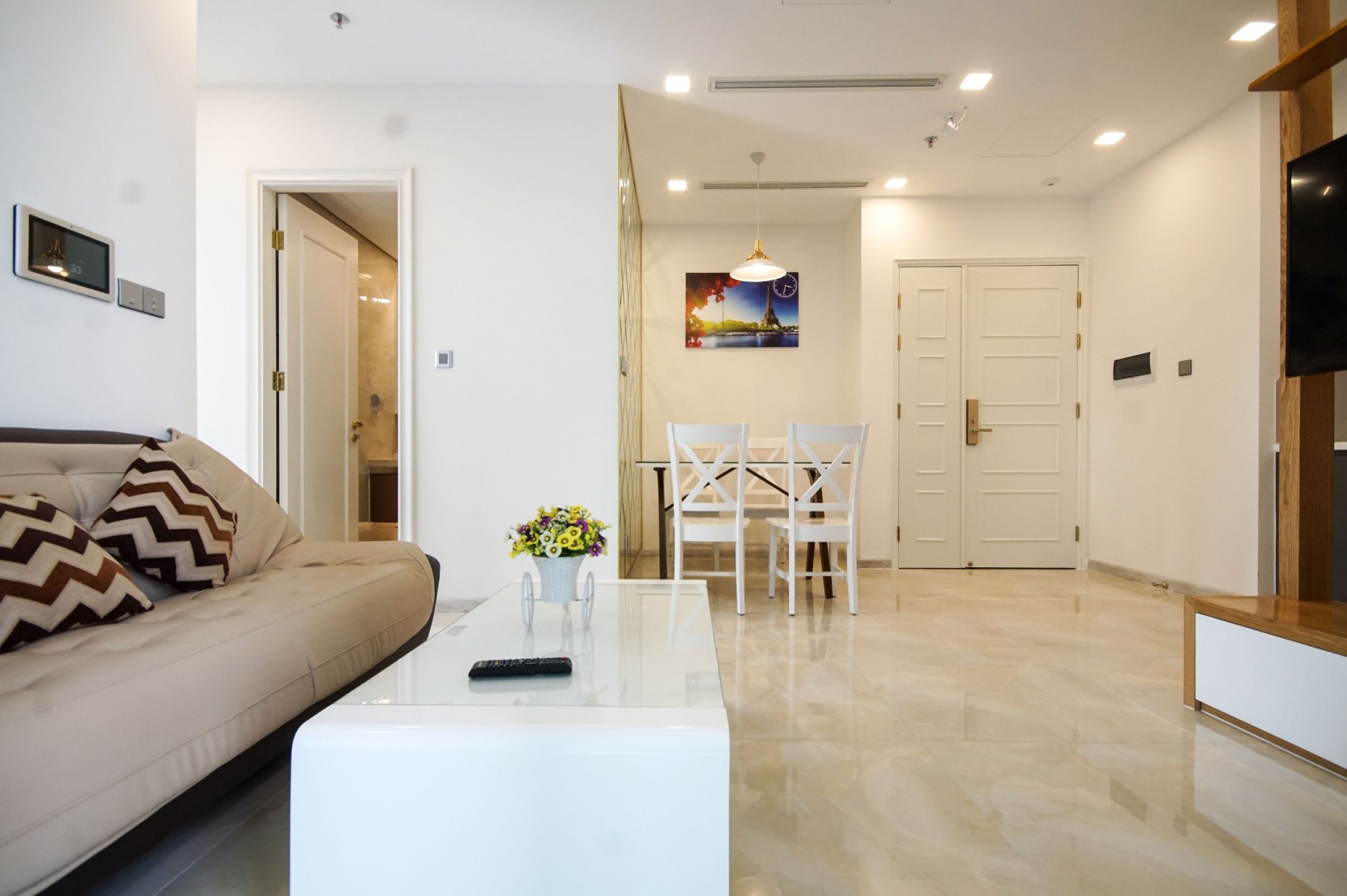 Cần cho thuê căn hộ 2PN -1WC Vinhomes BaSon 64m2 Đầy đủ nội thất giá chỉ 22 tr