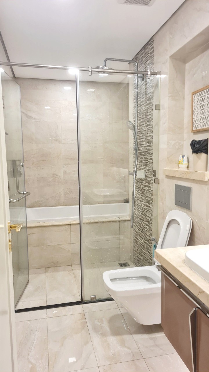 Cho thuê căn hộ 3PN Vinhomes Golden River BaSon 123m2 nội thất sang trọng view thoáng giá tốt nhất