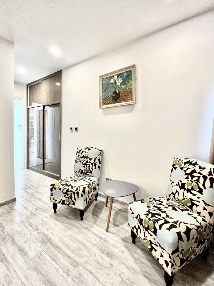 CHO THUÊ GẤP CĂN HỘ 3PN -2WC DT 110m2 VINHOMES BA SON