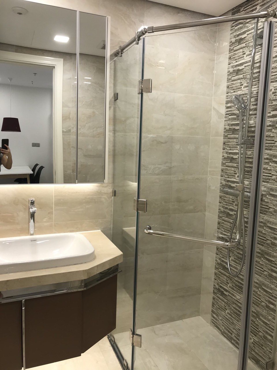 Cho thuê gấp căn hộ 1PN Vinhomes Golden River Bason Quận 1 giá 18 tr/th