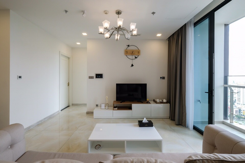 Bán Căn Hộ Vinhomes Golden River 2 Phòng Ngủ 80M2 Vòng Cung View Sông, View Landmark Giá Bán 13,3 tỷ bao hết