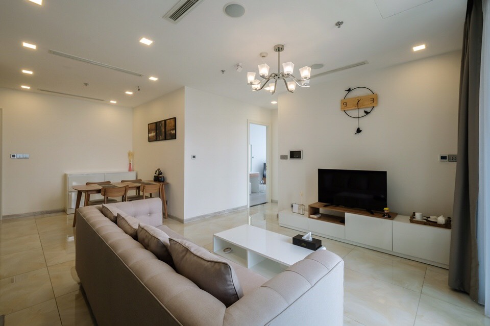 Bán Căn Hộ Vinhomes Golden River 2 Phòng Ngủ 80M2 Vòng Cung View Sông, View Landmark Giá Bán 13,3 tỷ bao hết
