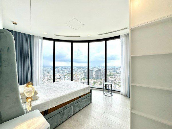 Tôi kẹt tiền cần bán gấp căn 2PN ,80m2 ,Vòng Cung Vinhomes Golden River Quận 1 giá chỉ 10.5 tỷ