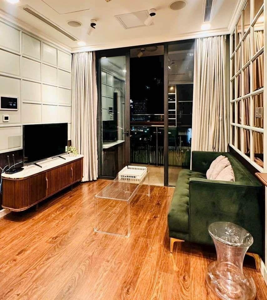 Căn hộ 2PN ,74m2 ,nội thất sang trọng,view Bitexco Vinhomes Golden River cho thuê
