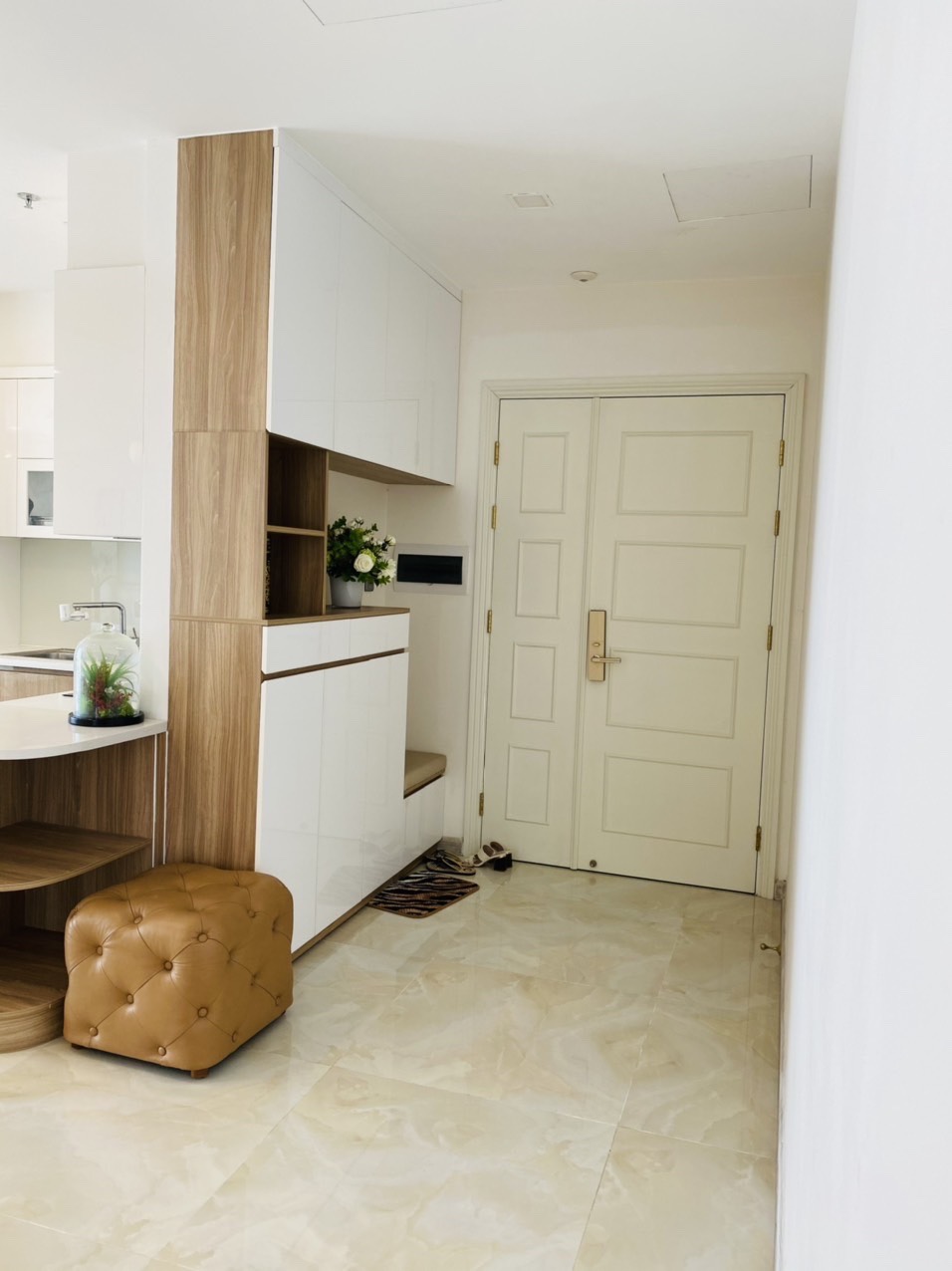 Cho Thuê Căn Hộ 3PN ,120m2 ,view Sông Vinhomes Bason giá 60 triệu nội thất cao cấp