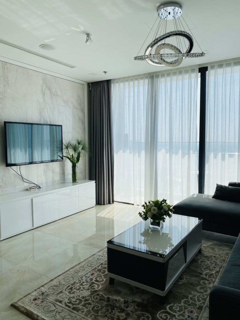 Cho Thuê Căn Hộ 3PN ,120m2 ,view Sông Vinhomes Bason giá 60 triệu nội thất cao cấp