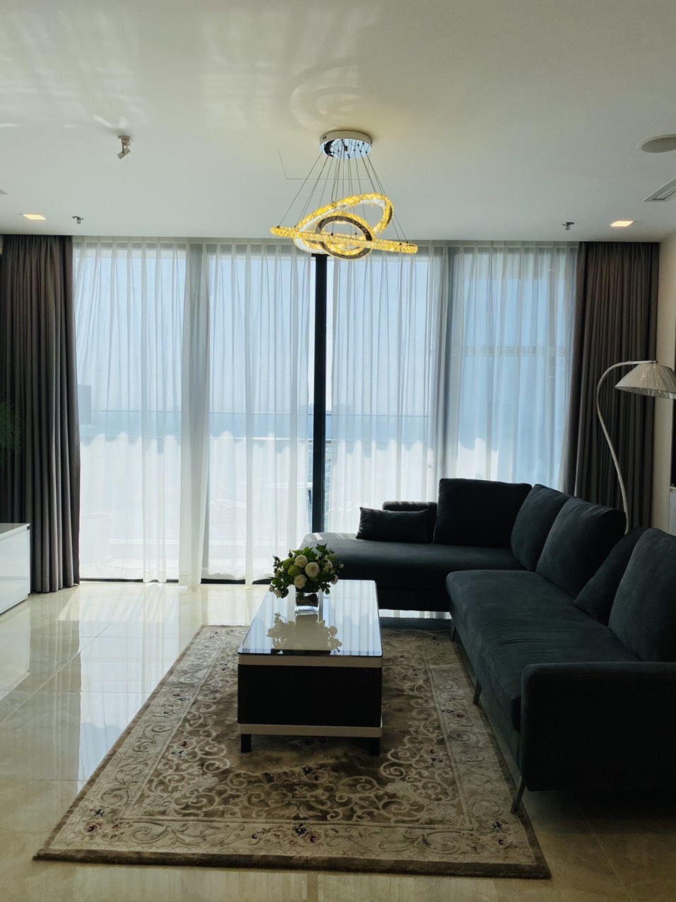 Cho Thuê Căn Hộ 3PN ,120m2 ,view Sông Vinhomes Bason giá 60 triệu nội thất cao cấp