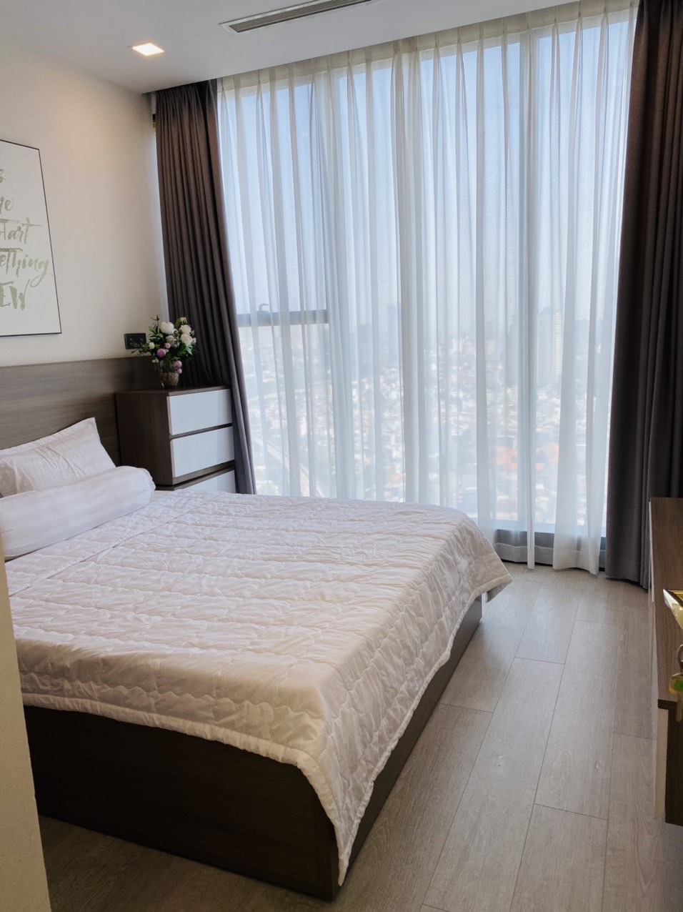 Cho Thuê Căn Hộ 3PN ,120m2 ,view Sông Vinhomes Bason giá 60 triệu nội thất cao cấp