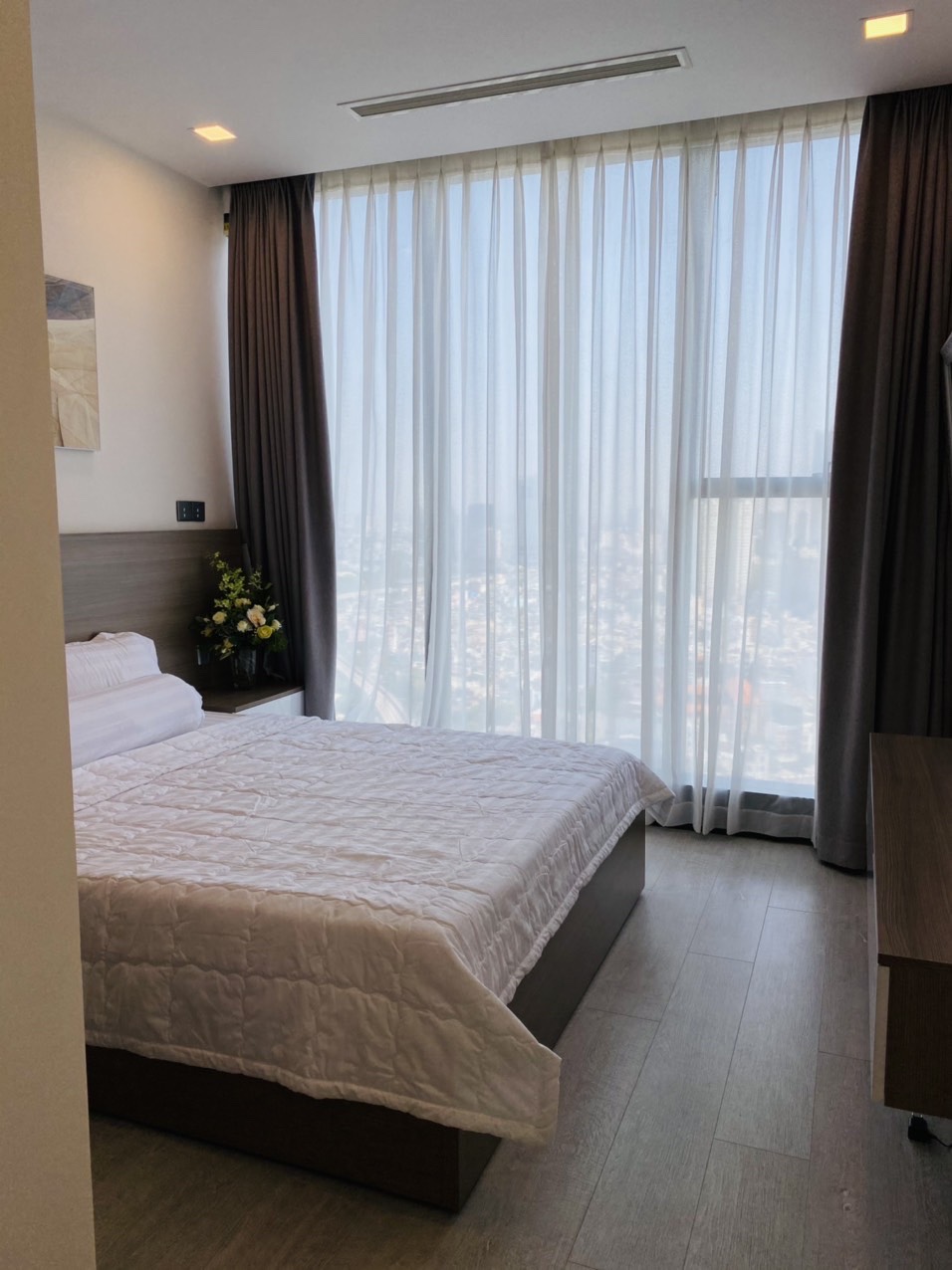 Cho Thuê Căn Hộ 3PN ,120m2 ,view Sông Vinhomes Bason giá 60 triệu nội thất cao cấp