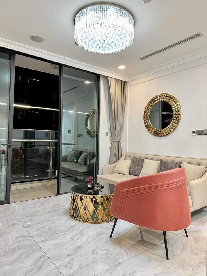 Cần cho thuê căn hộ 2PN Vinhomes Golden River BaSon 78m2 NT sang trọng view thoáng