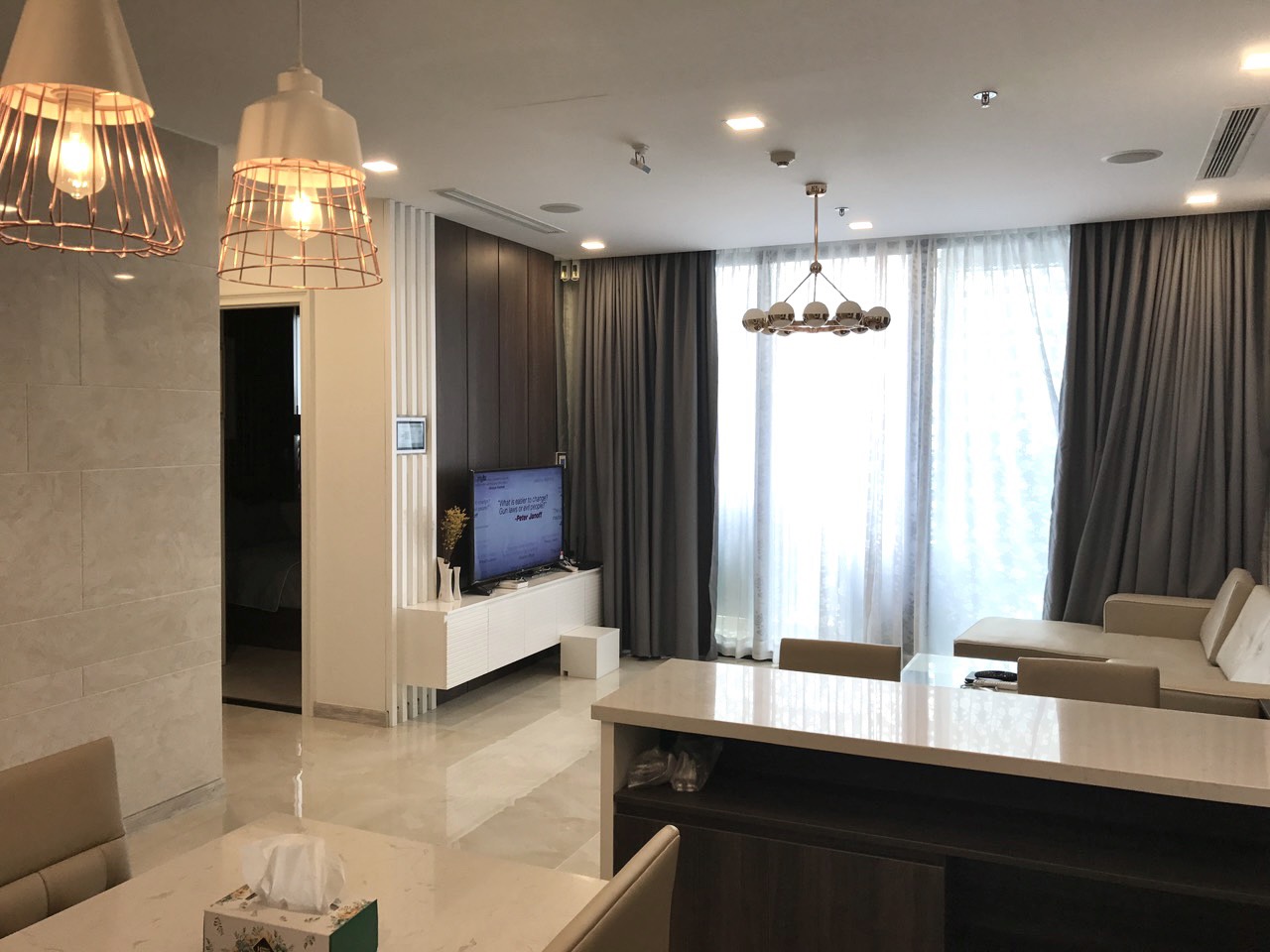 VINHOMES GOLDEN RIVER – 2PN – 83m2- 30TRIỆU – FULL NỘI THẤT