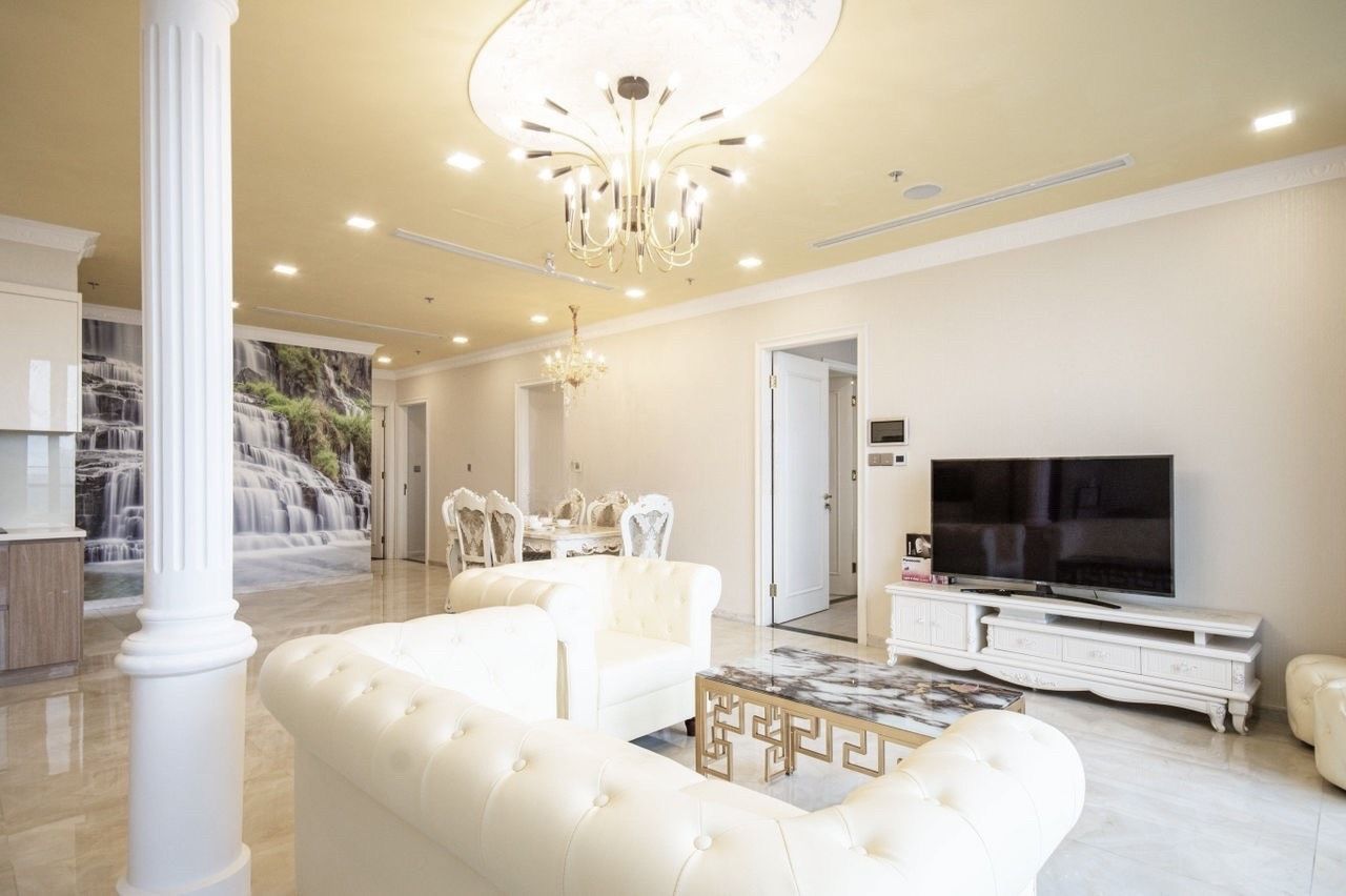 CHÍNH CHỦ SANG NHƯỢNG CĂN GÓC 3PN ,118m2 VINHOMES GOLDEN BA SON VIEW SÔNG GIÁ TỐT
