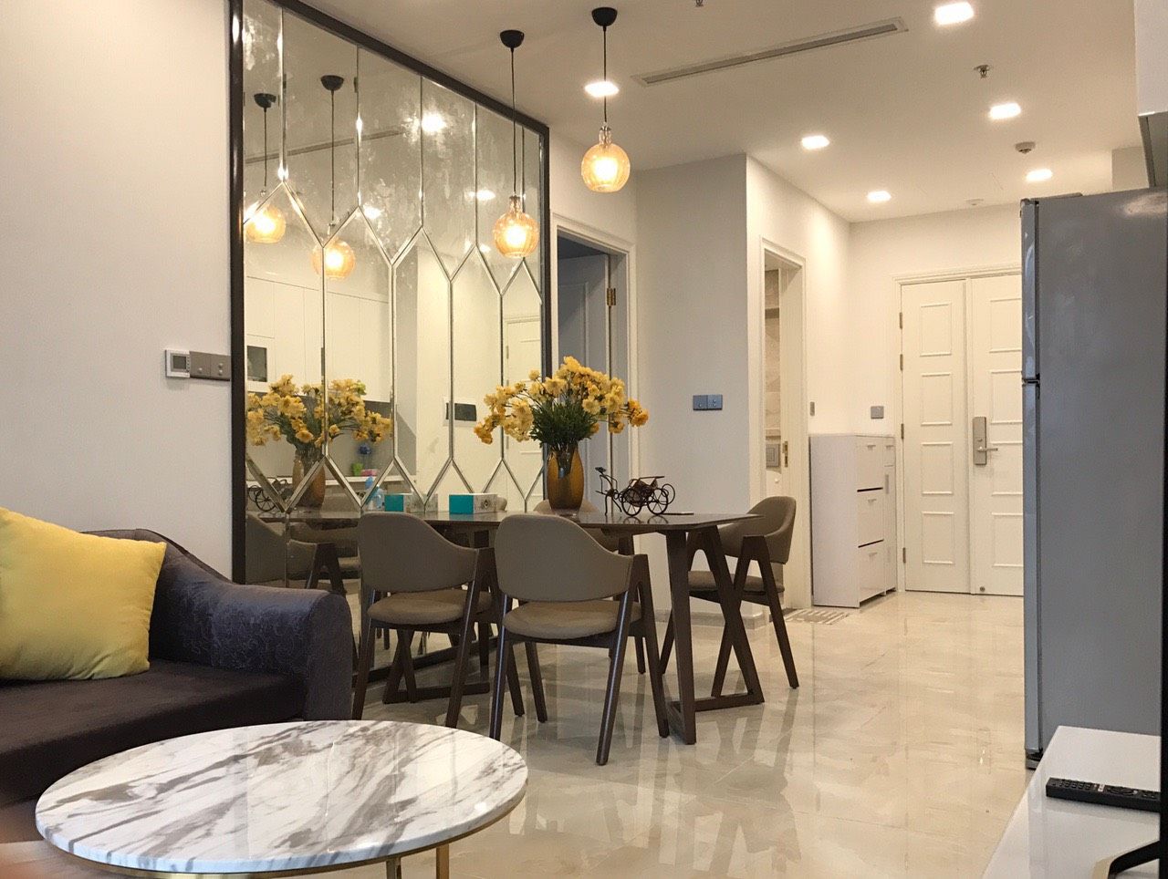 Cần bán nhanh 1PN view Bitexco 5.8 tỷ Vinhomes Golden River Bason Quận 1