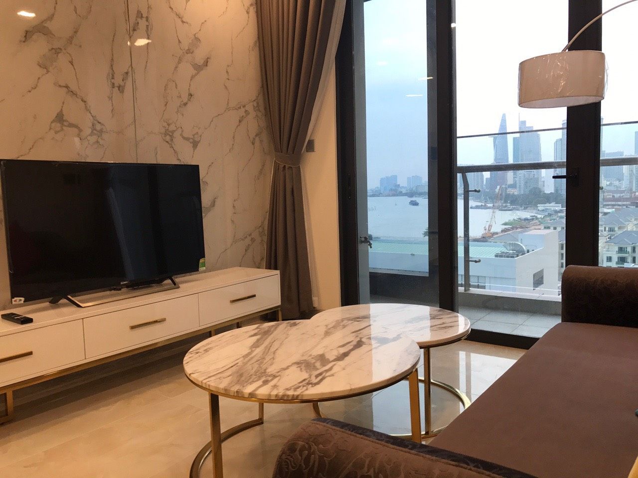 Cần bán nhanh 1PN view Bitexco 5.8 tỷ Vinhomes Golden River Bason Quận 1