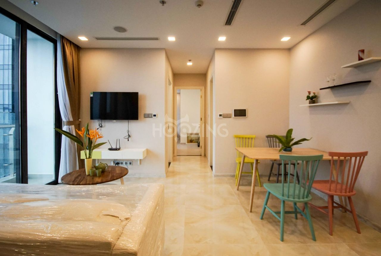 Cần cho thuê gấp căn hộ 2PN-2WC,72m2 ,view Landmark giá rẻ 25 tr/thể như hình