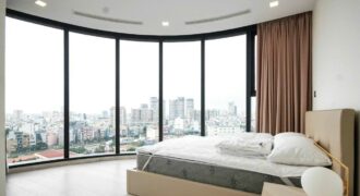 Cần bán gấp Căn hộ 2PN Vòng Cung,80m2 Vinhomes Bason Q1