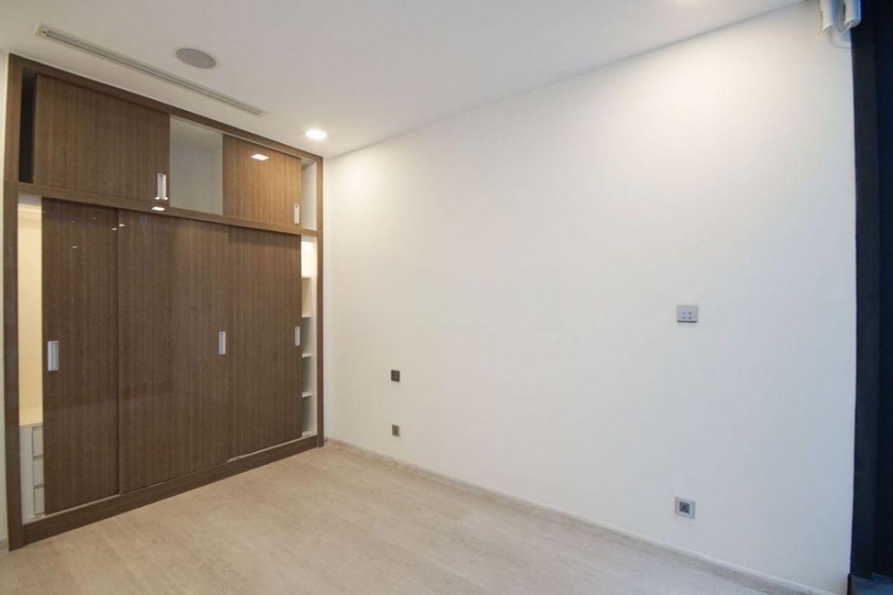 Cho thuê căn hộ 1PN Vinhomes Bason NT cơ bản để ở hoặc làm VP