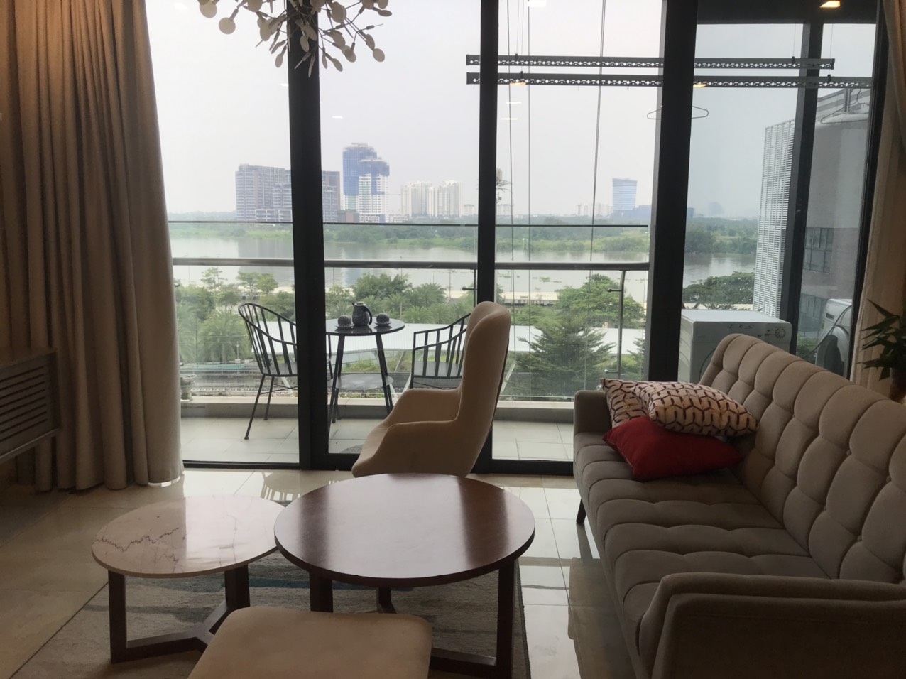 Bán căn hộ 3PN 118m2 view sông,Bitexco giá cực tốt chỉ 18 tỷ sổ hồng