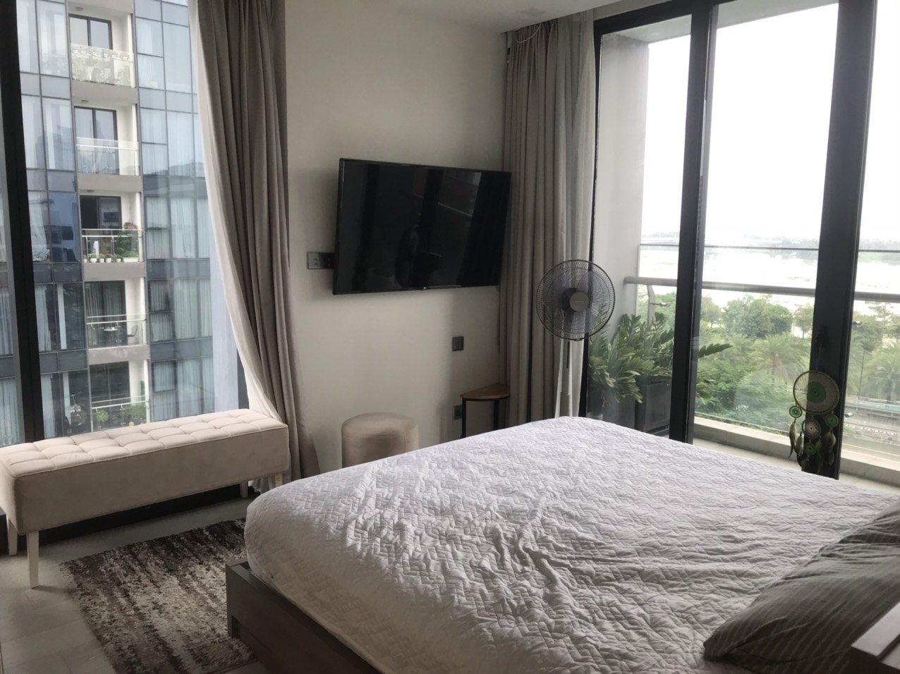 Bán căn hộ 3PN 118m2 view sông,Bitexco giá cực tốt chỉ 18 tỷ sổ hồng
