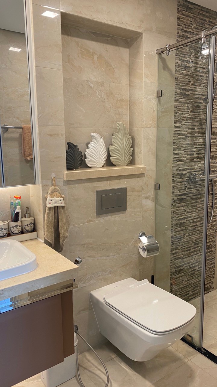 Cho thuê căn hộ 2 phòng ngủ Vinhomes Golden River view Bitexco Aqua
