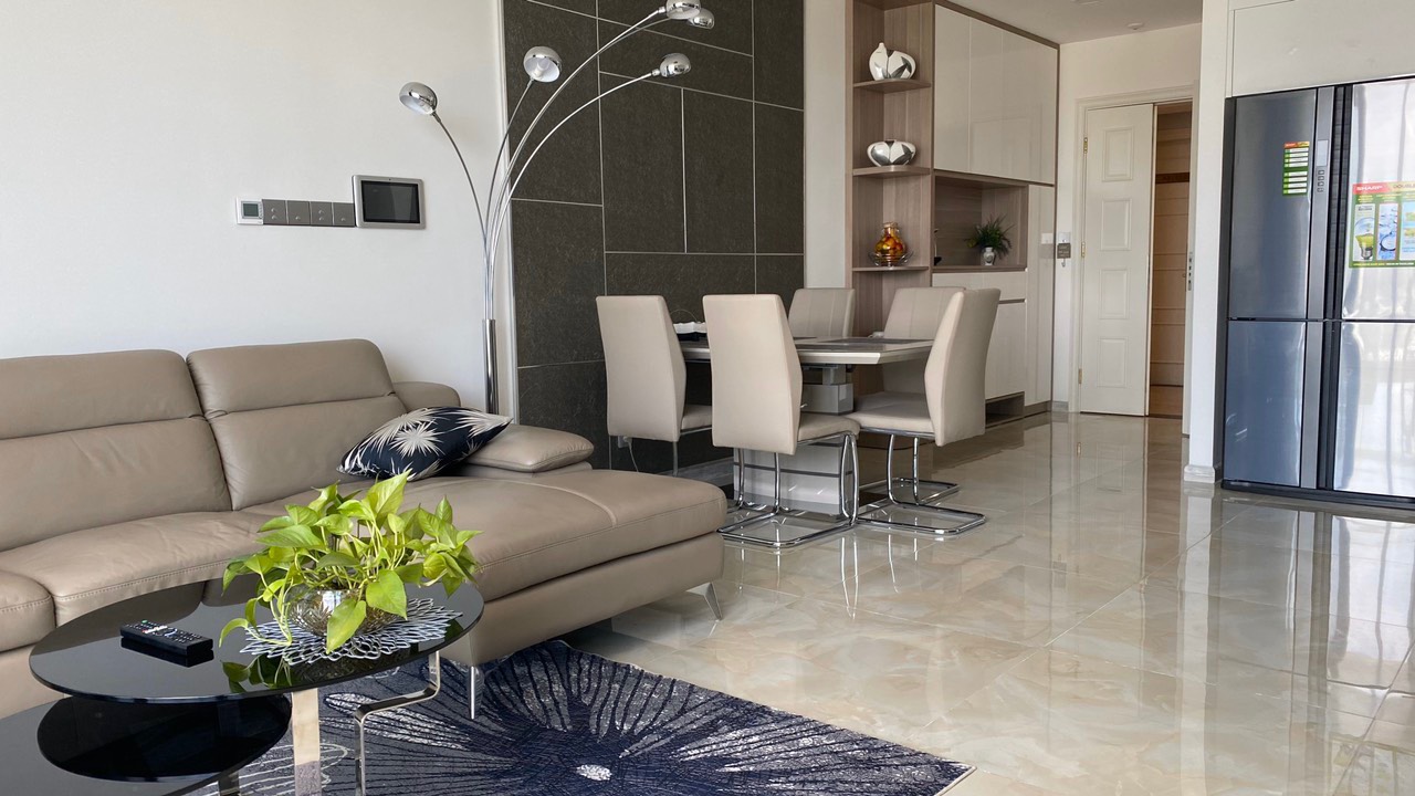 Bán căn hộ 2 phòng ngủ Vinhomes Golden River tầng trung, tòa Aqua 3 ,view sông Bitexco