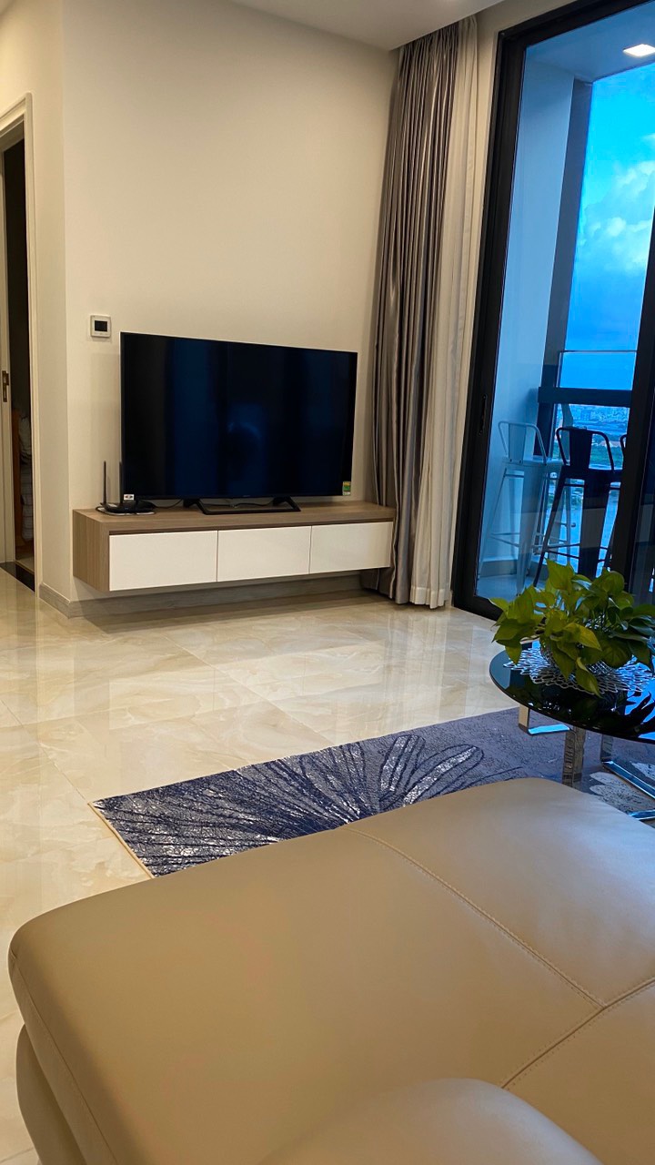 Cho thuê căn hộ 2 phòng ngủ Vinhomes Golden River view Bitexco Aqua
