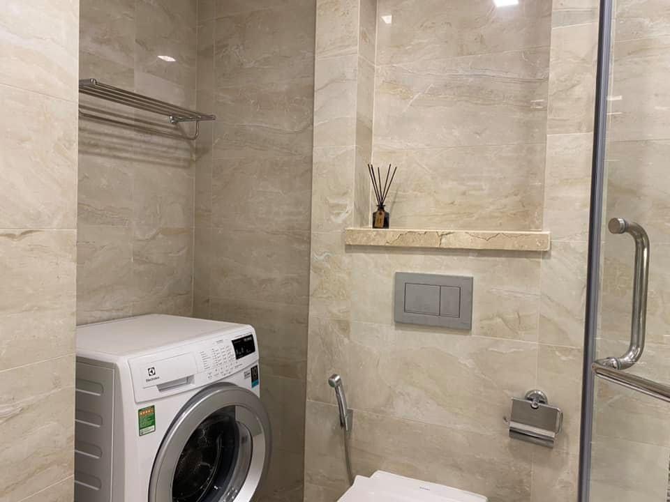 Bán căn hộ 1 phòng ngủ Vinhomes Golden River tầng trung, tòa Aqua 3