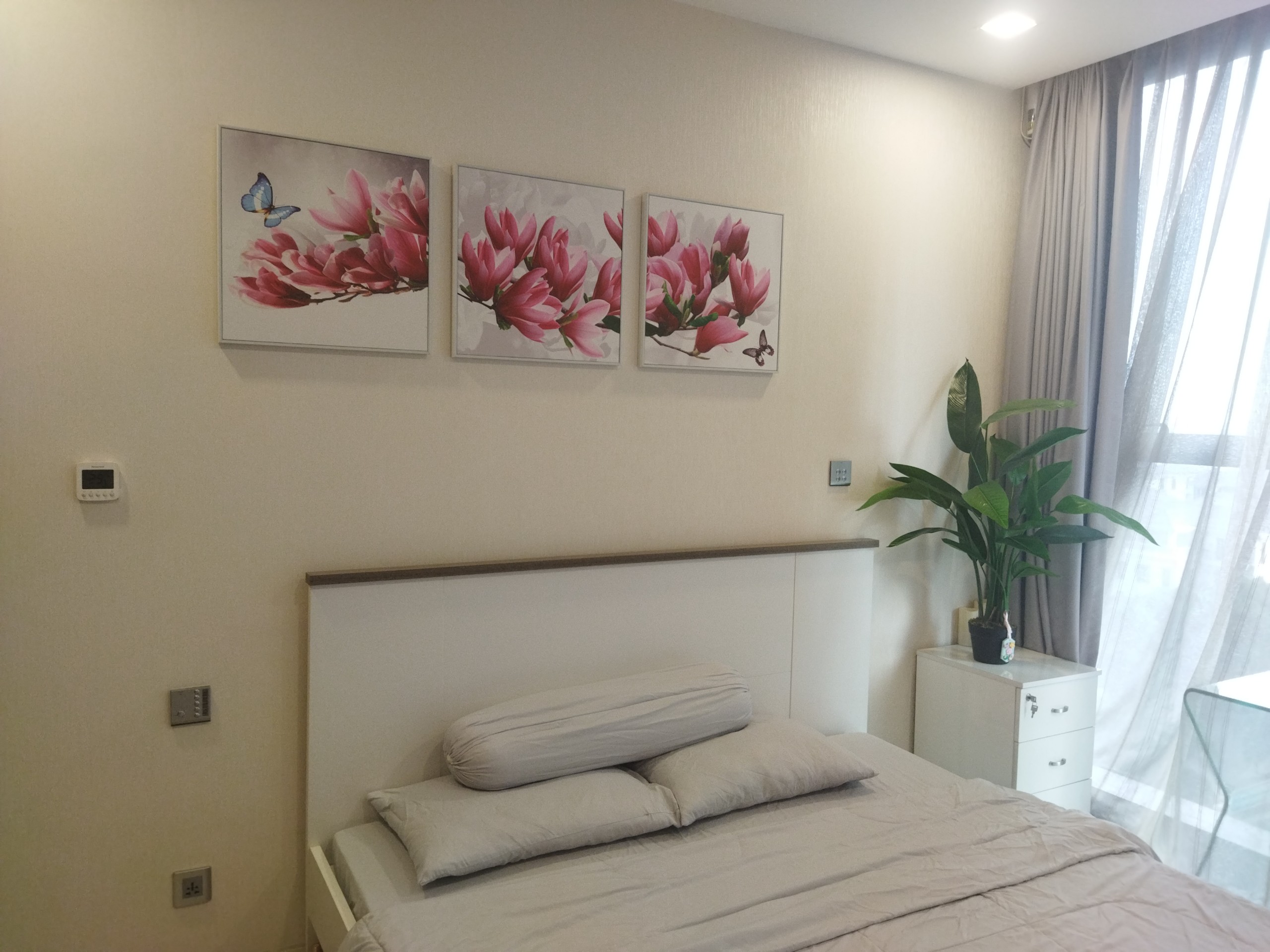 CHO THUÊ CĂN HỘ 1PN ,53m2 CHUNG CƯ VINHOMES GOLDEN RIVER FULL NỘI THẤT giá 20 triệu/tháng