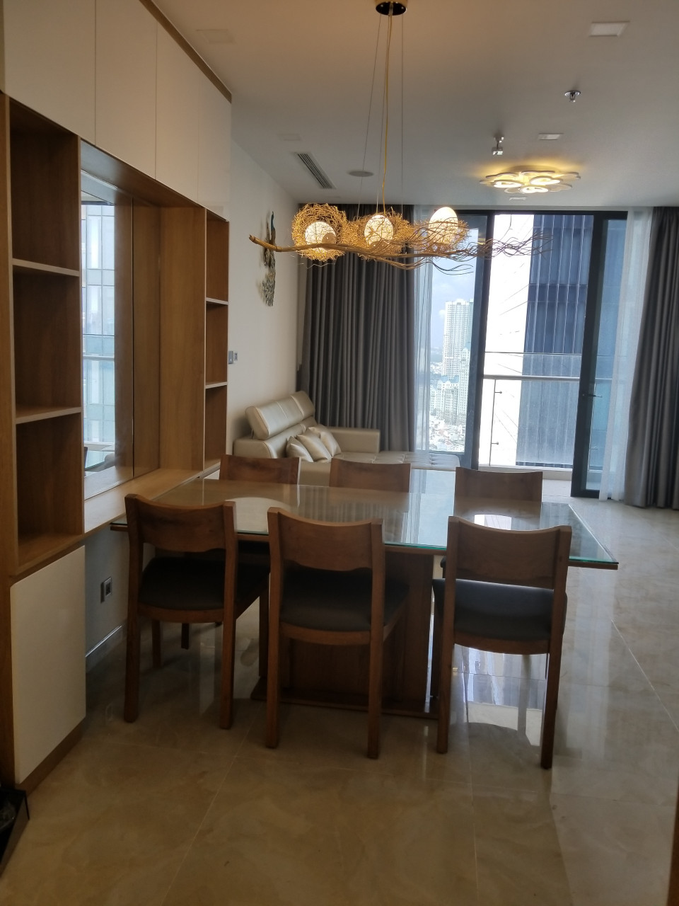 CHÍNH CHỦ CẦN BÁN CĂN HỘ VINHOMES GOLDEN RIVER TÒA LUX 6